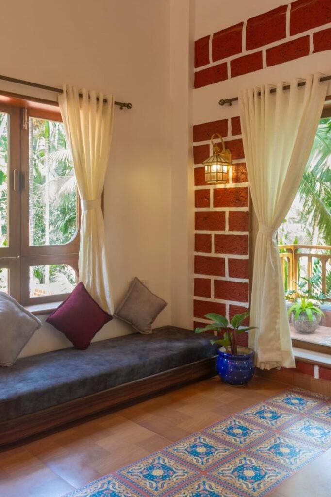 Villa The Chira House Alībāg Esterno foto