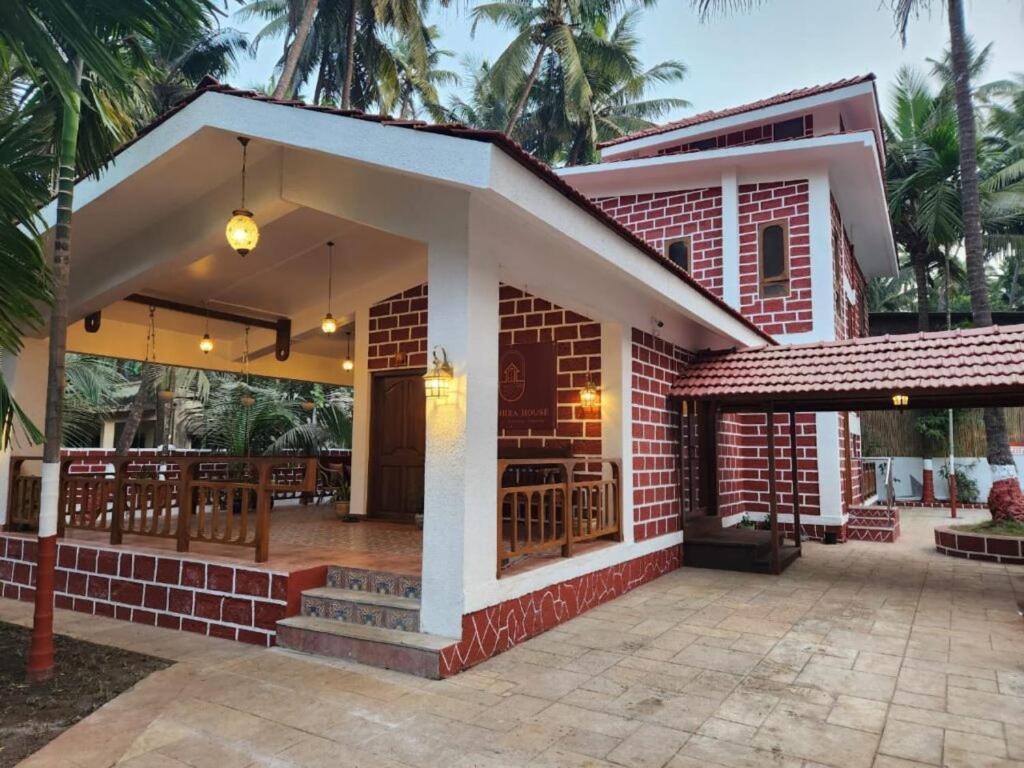 Villa The Chira House Alībāg Esterno foto